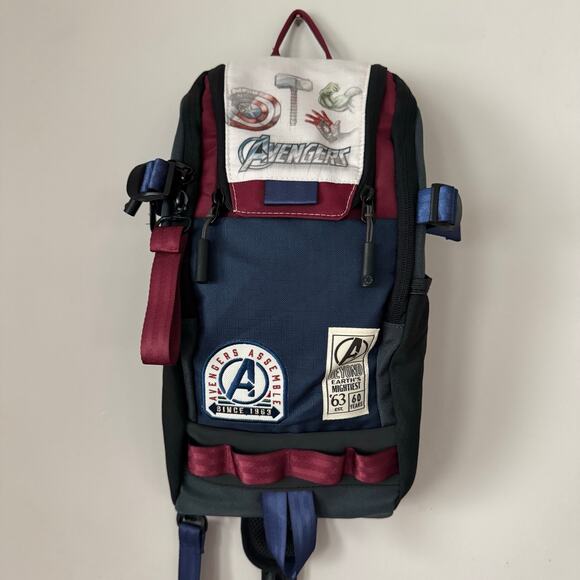 Disney Marvel Avengers 60th Anniversary Sling Bag Backpack - Picture 3 of 11